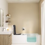 ARTLIFT bathtub with seat lift and bathtub door | © Artweger GmbH. & Co. KG