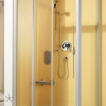LIFELINE MOBIL Triple sliding door in alcove (*pict. with side screen) | © Artweger GmbH. & Co. KG